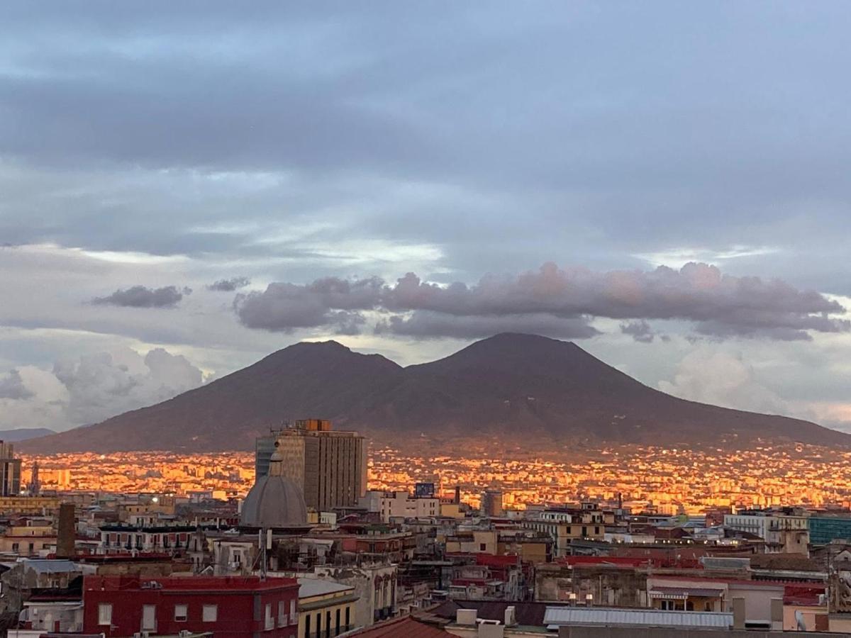 A Wonderful Penthouse In Naples Apartment Luaran gambar